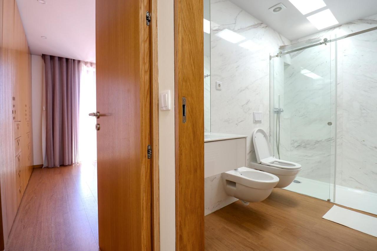 Ribeira Riverhouse - City Centre Duplex With Terrace Viana do Castelo Esterno foto